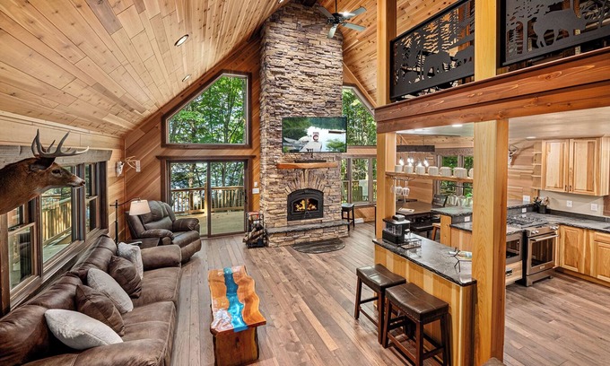 Eagle River House | Majestic Maples | Kentuck Lake, Dock, Firepit, AC, Fireplace, Dogs OK