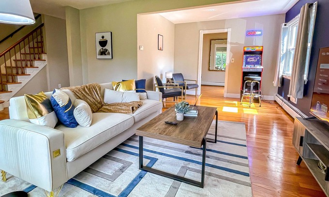 Princeton House | Majestic Princeton Home Arcade Big Yard 4BR
