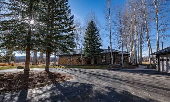 South Park House | MAJOR HOLIDAY DISCOUNT w INQUIRY