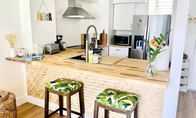 Makaha Valley Condo | Makaha Beauty - Condo in Hawaii with Ocean Views