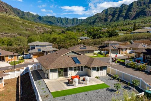 Makaha Valley House | Makaha Hideaway by AvantStay 10 Minutes to Beach