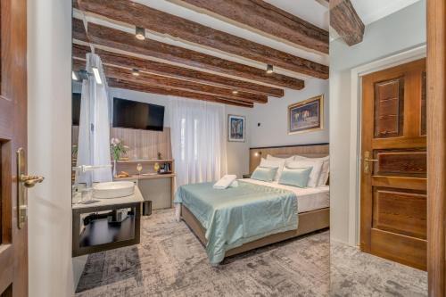 Old Town Bed & Breakfast | Makarun Heritage Rooms