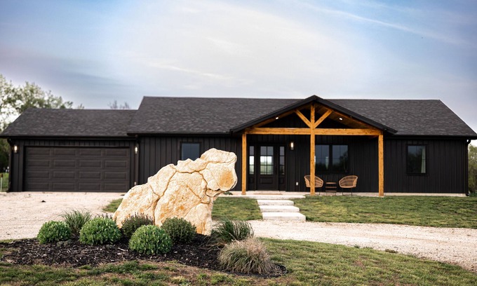 Fort Scott Other | Make some memories at the unique and family-friendly Rocky Acres