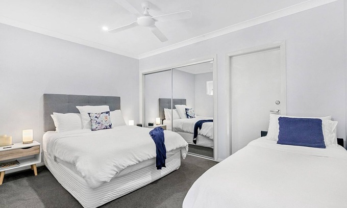 Louth Park Apartment | Mala Retreat, Shiraz Suite 5* Clean & Comfortable
