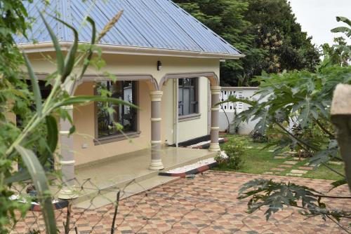 Moshi House | Maleto's Luxury Home