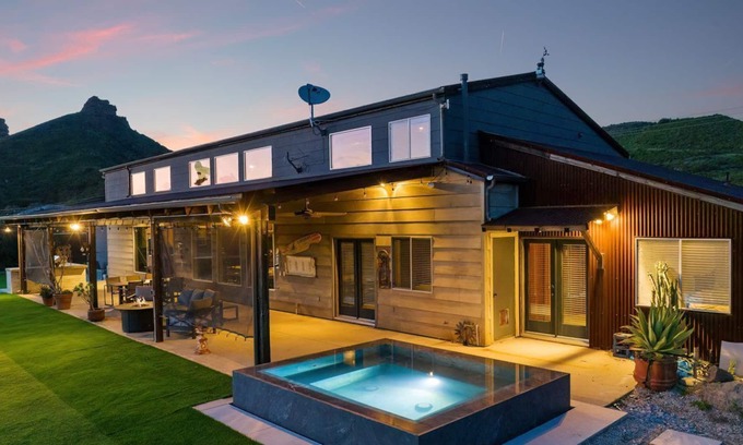 Malibu Villa | Malibu Barn House - Rare Gem in the Heart of Malibu Wine Country