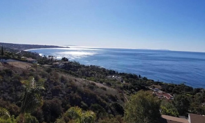 Western Malibu Apartment | Malibu Everafter 2 Adjoining units sleeps 8