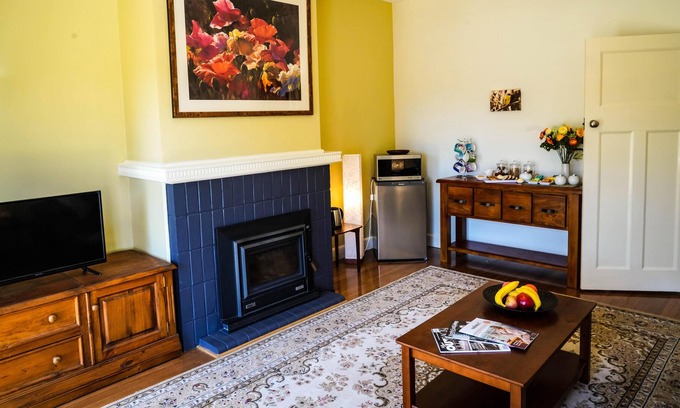 Moorngag Apartment | Mallum Creek Farm deluxe family apartment