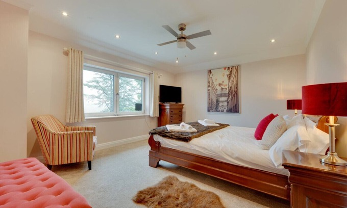 Oldwalls House | Malt Hall - Eight Bedroom House, Sleeps 15