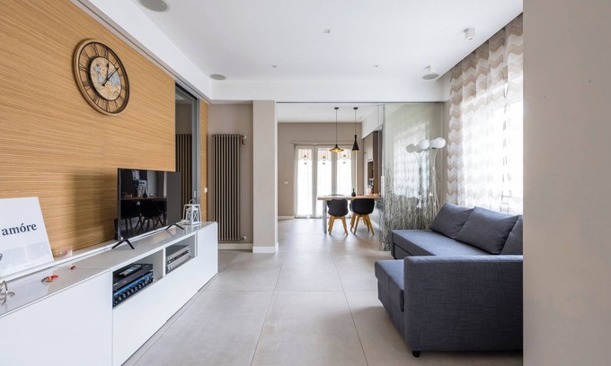 Naples City Centre Apartment | Malta Modern and Lovely Flat with parking