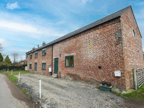 Whitchurch House | Maltkiln Court