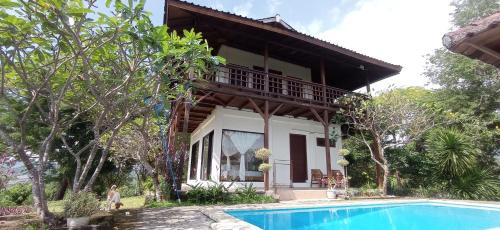 Sekongkang House | Maluk House 2 bedrooms