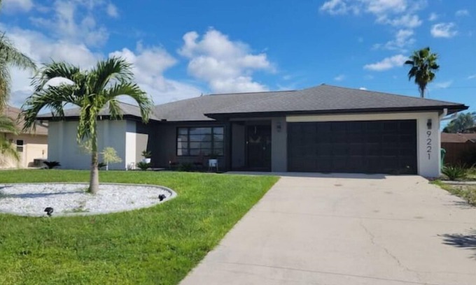 Englewood East House | Malvia’s Oasis- Cozy home with a Private Pool