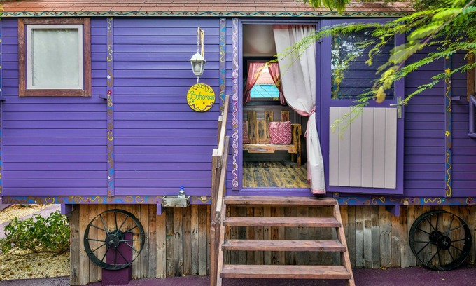 Santa Cruz Apartment | Mammaloe's gypsy wagon Bohemian
