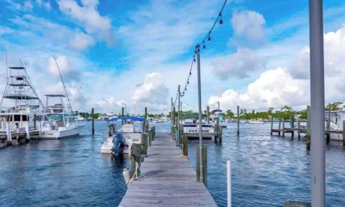 Rocky Point House | Manatee Pocket! 1 Bedroom, 1 Bath Unit To Yourself