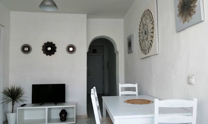 Centro Apartment | ❂Mandala flat/3 bedrooms/walk to center/Wi Fi/Air Con