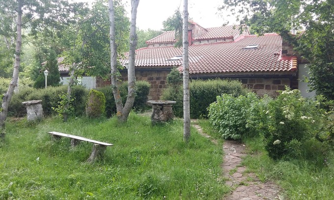 Valberzoso Cottage | Mandala Garden - Rural House "Los Otoños" - Montaña Palentina