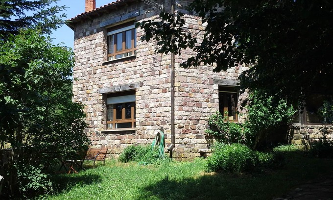 Valberzoso Cottage | Mandala Garden, Rural House "Valle de Brezos" - Montaña Palentina