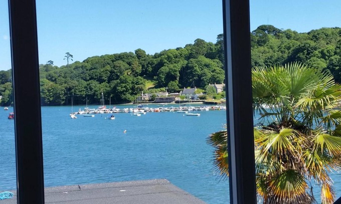 Helston Bed & Breakfast | Mandeley Guest House