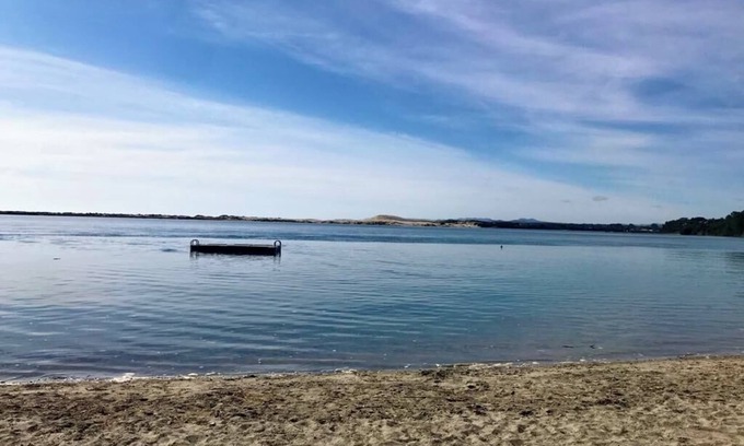 Mangawhai Heads House | Mangawhai Family Getaway, near beach and skate park with secure parking
