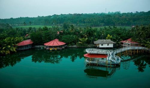 Vaikam Resort | Mango Meadows