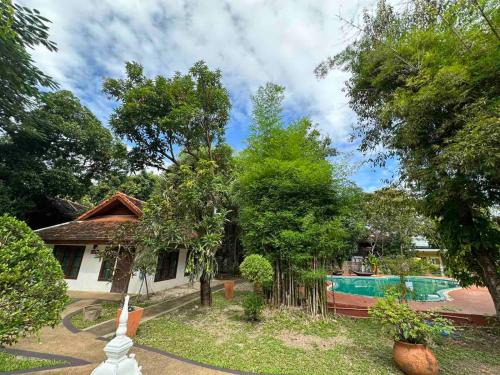 Nong Pa Khrang Hotel | Mango Tree Resort