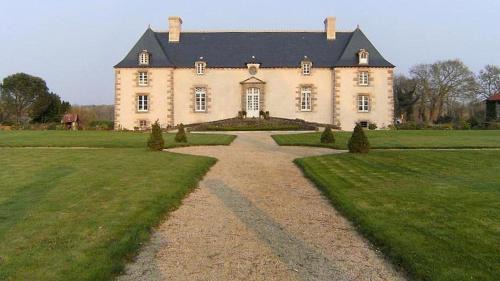 Dol-de-Bretagne Bed & Breakfast | Manoir de Belle-Noë