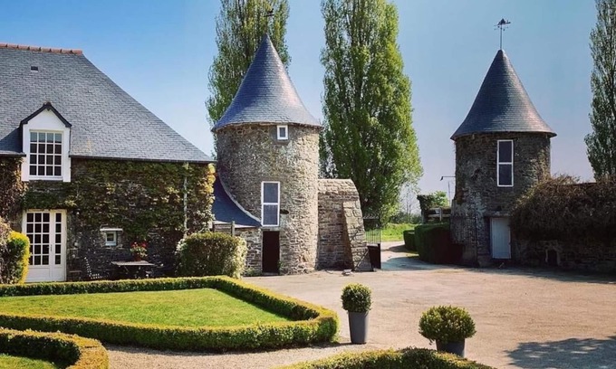 Mont-Dol Apartment | Manoir de la Bégaudière