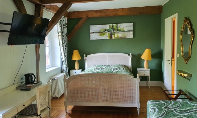 Vitry-le-Francois Cottage | Manoir François 1er Primevere