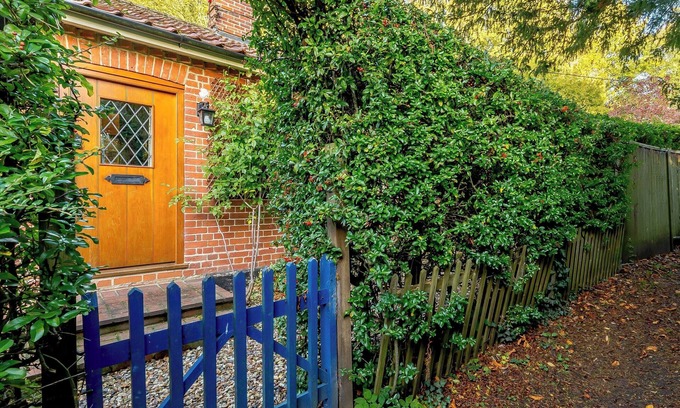 Stowmarket Cottage | Manor Cottage Bungalow