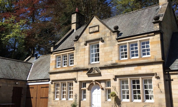 Egton Cottage | MANOR COTTAGE, pet friendly, character holiday cottage in Egton