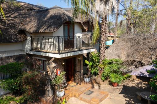 Hartbeespoort Ski Chalet | Manor House at Harties Lodge - Meerhof