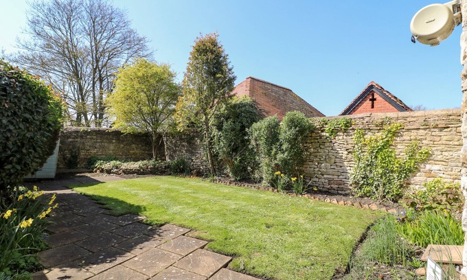 North Luffenham House | Manor View