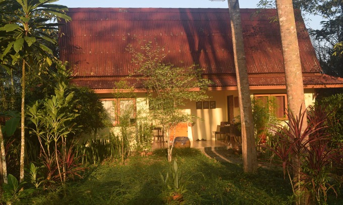 Phang Nga House | Manora Garden B & B