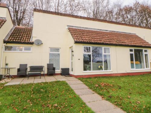 St. Ann's Chapel House | Manorcombe 40