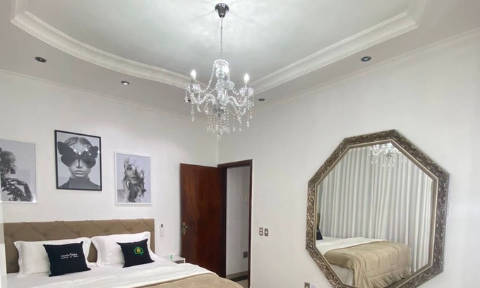 Vicente Pires House | Mansão Digital - Casa com 3 Quartos e Área de Lazer Compartilhada