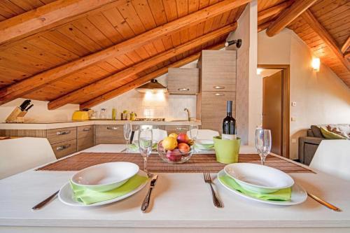 Esino Lario Apartment | Mansarda fra monte e lago