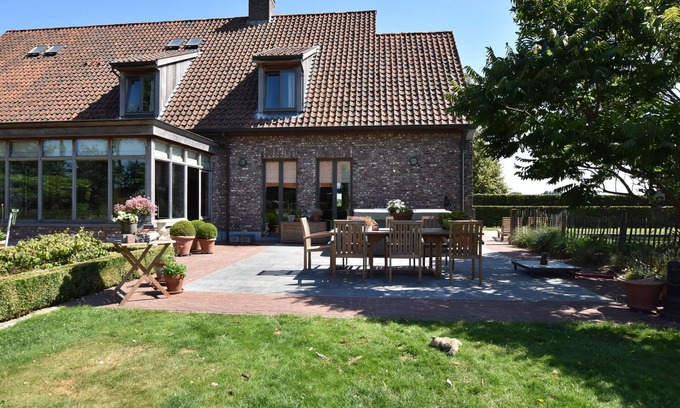 Lichtervelde Villa | Mansion Den Ast with jacuzzi and garden