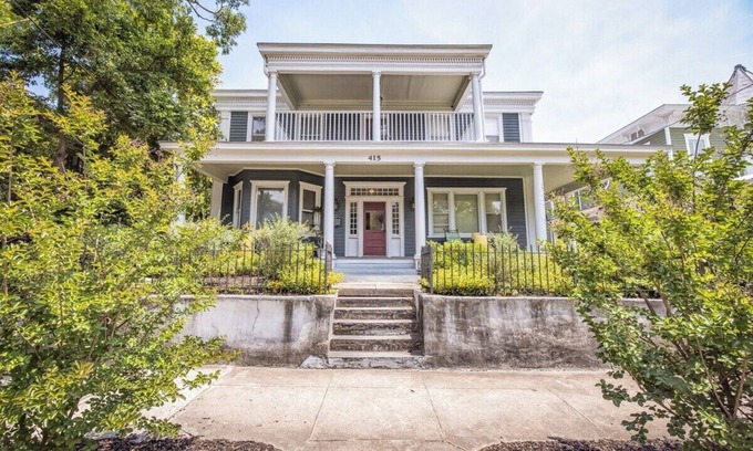 Riverwalk House | Mansion on Front - 5 separate one bed condos with free parking!