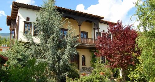 Ano Poroia Apartment | Mansion Viglatoras