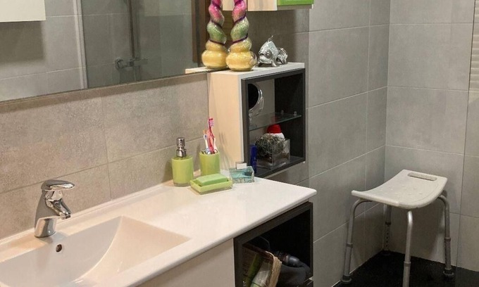 Albalate del Arzobispo Apartment | Manuela Casa Rural: a 30 Minutos de Motorland