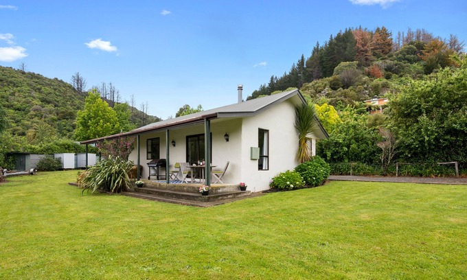 Ngakuta Bay House | MANUKA RETREAT - NGAKUTA BAY, family friendly in Picton
