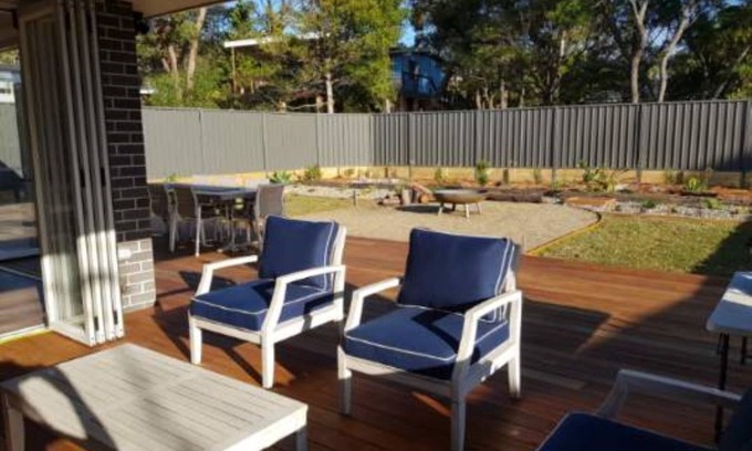 Manyana House | Manyana Dunes Beach House 4bd 3ba 3 min walk to beach