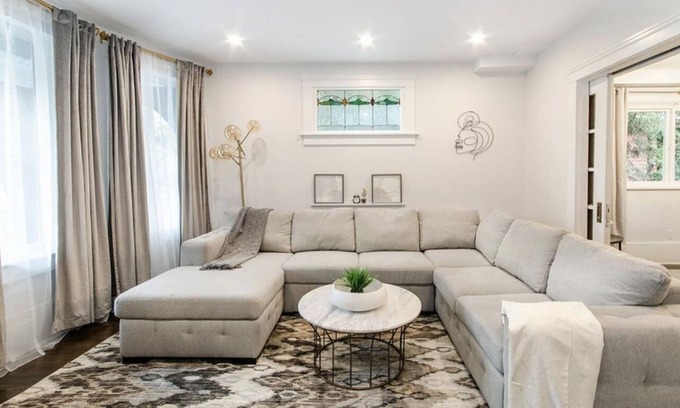 Kitsilano Hotel | Maple Beach House Kits point (Kitsilano)