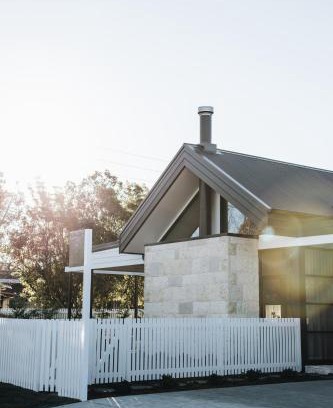 Berry Villa | Maple Cottages, Berry - by Linnaeus Collection