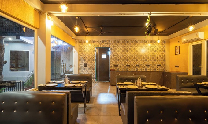 Lansdowne Hotel | Maple Hill Resort