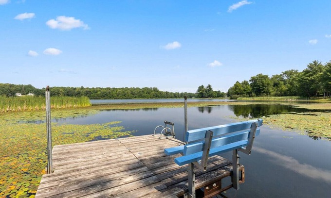 Longville House | Maple Lake Hideaway!