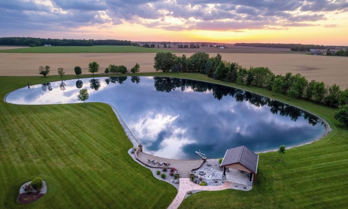 Liberty Center Cabin | Maple Lake Lodge - peaceful 14 acre retreat