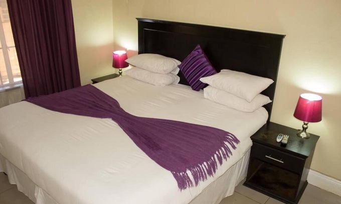 Sunnyside House | Maple's Guest House