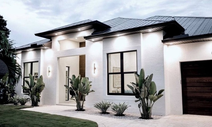 Naples Park House | Maple Shore Homes Welcomes you to Modern Oasis Naples Park!